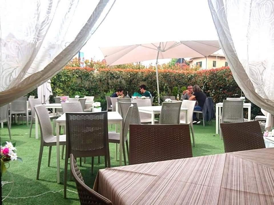 B&B La Sicilia A Tavola Pisa Exterior foto